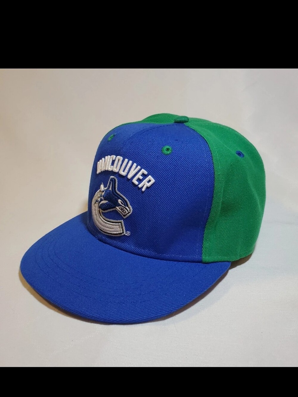 Vancouver Canucks Budweiser Hat Snapback Cap NHL Hockey Blue Green Promo